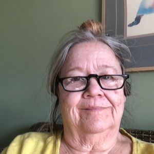 Meet your Posher, Leslie